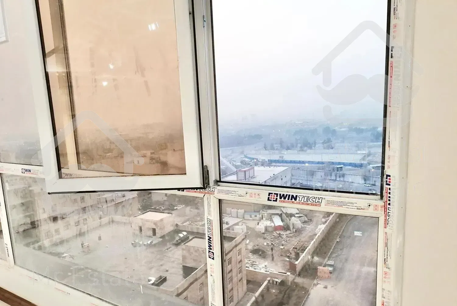 ۱۹۴متربرفرازجنگل‌های‌لویزان/در برج‌شاهانه رونیکا