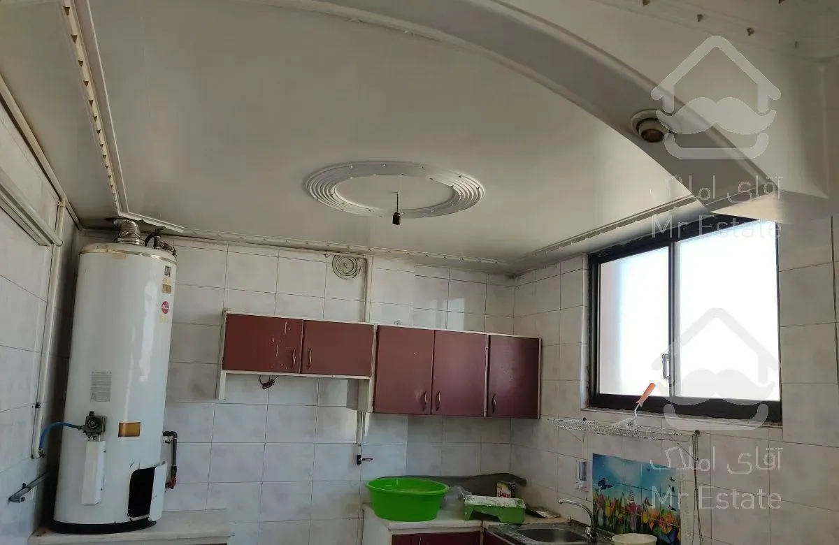 آپارتمان ۹۴ متری  طبقه دوم روی پارکینگ و ۲خواب