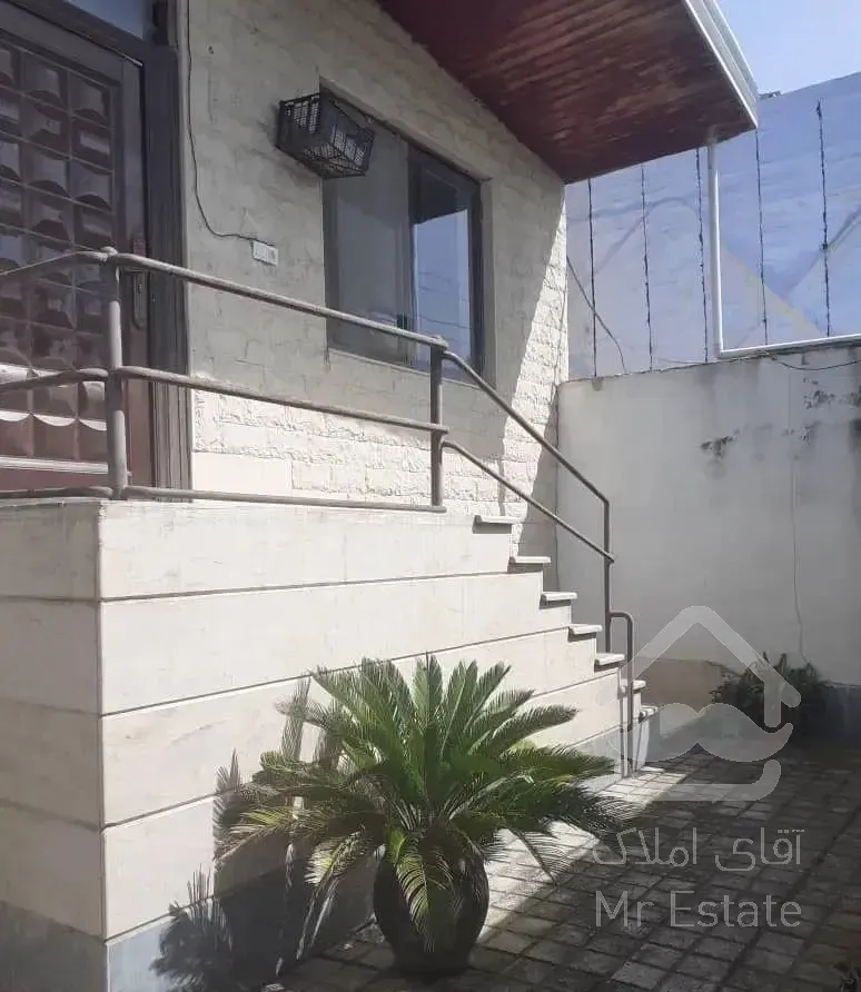 تک واحدی حیاط و پارکینگ