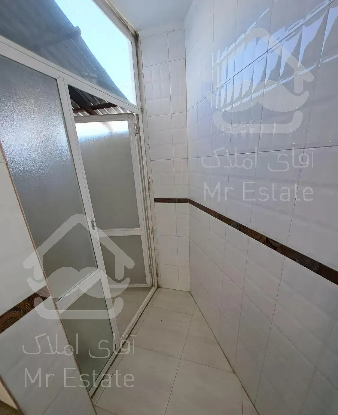 آپارتمان ۱۴۰ متر ۳ خوابه آذر شمالی