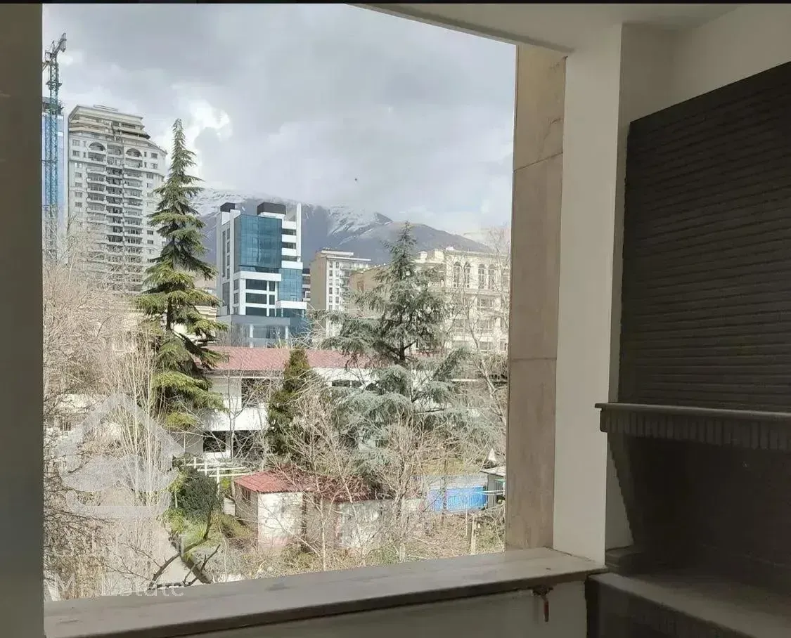 فرمانیه(سنبل)۳۳۰متر۴خواب/تراس/فرنیش