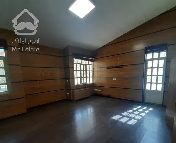 خانه ویلایی ۸۵۰متر شهرک غرب مهستان