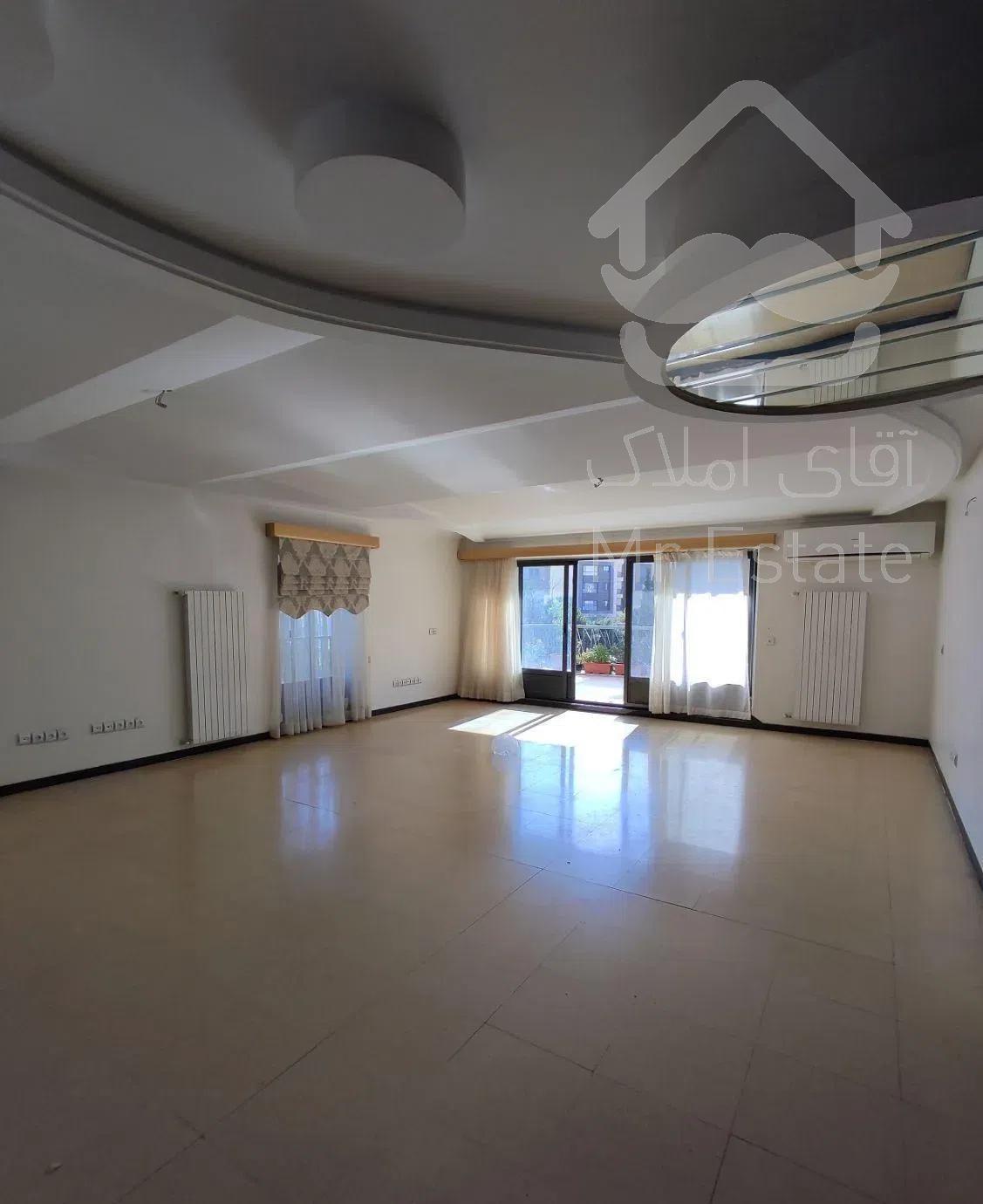 ۲۱۰ متر سه خواب با تراس ۳۵ متری