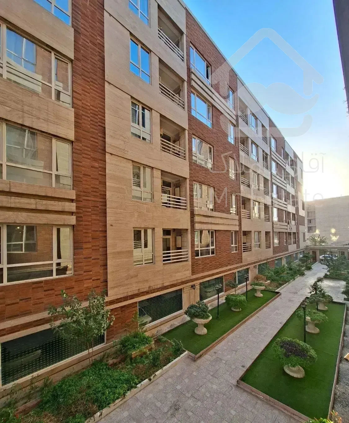 فروش ۲ خوابه ۱۱۰ متری مجتمع هما (کلید نخورده)