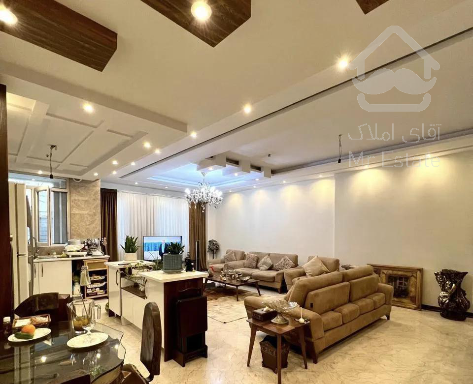 ۹۰ متر / بازسازی کامل / غرق در نور / لاله شرقی