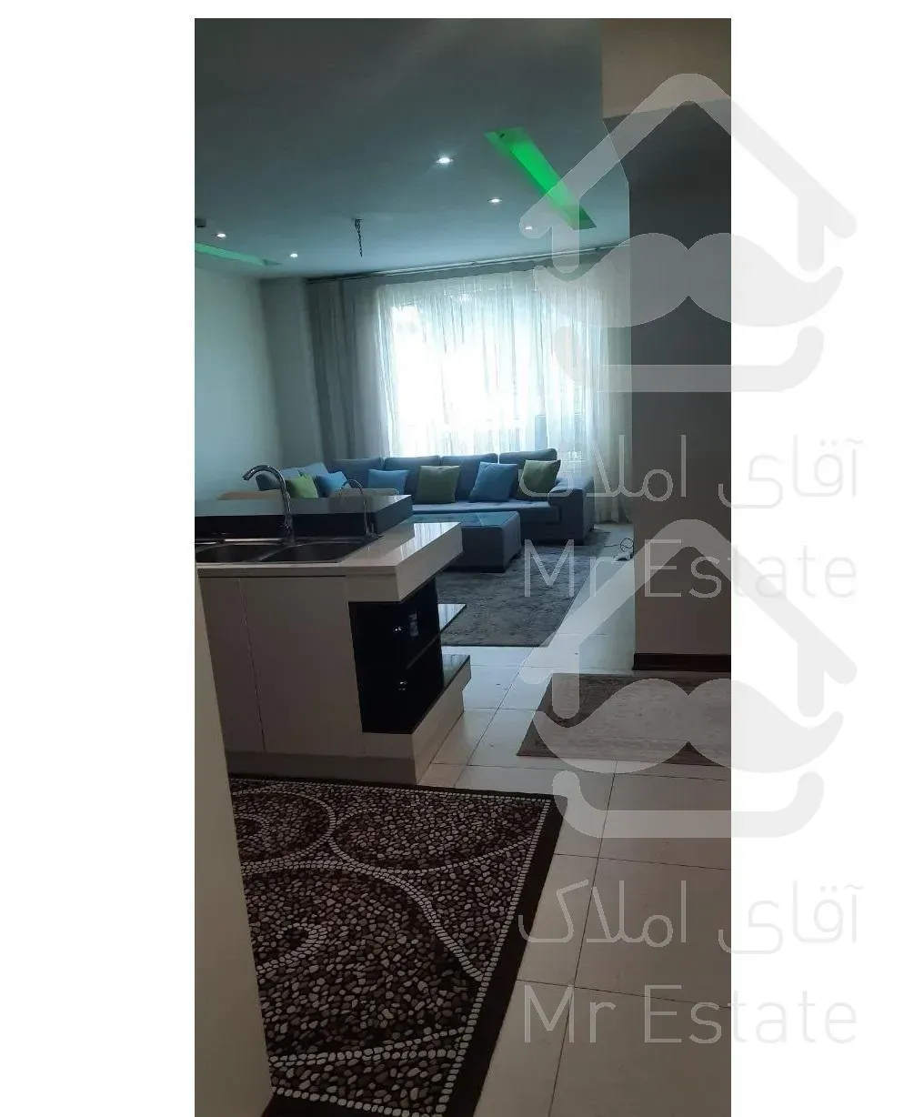 آپارتمان 82 متری 2 خواب غرق در نور