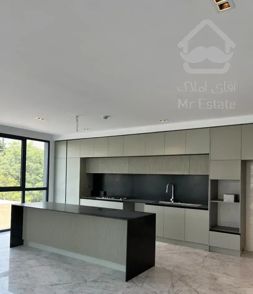 ۱۷۰ متر/نوساز/ویو دید کل تهران