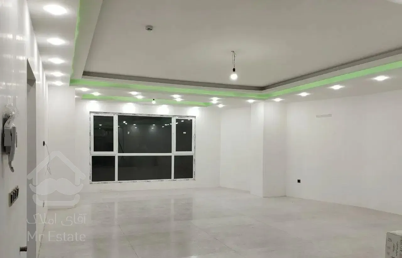 تهاتر واحد ۹۰ متری نوساز طالقانی با ویلا در رامسر