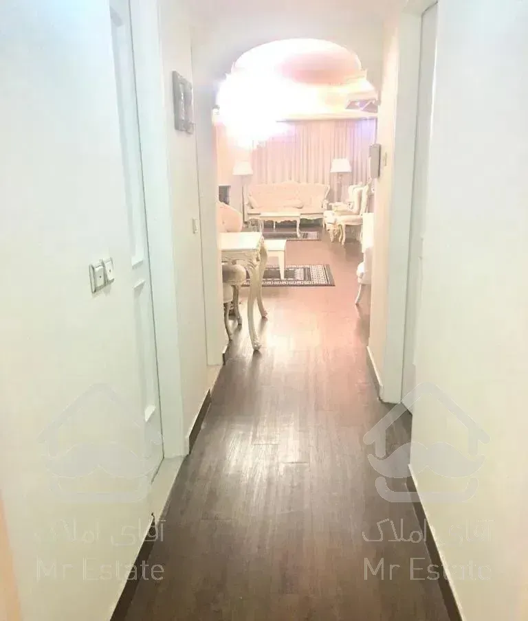 120 متری  شیک و تمیز/ ظفر