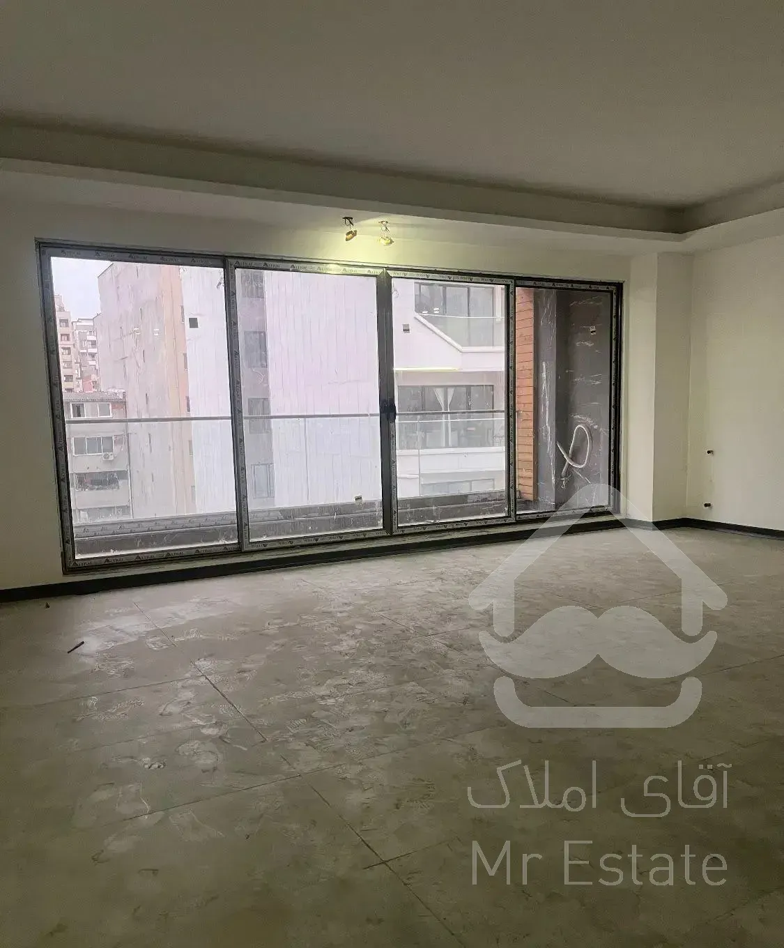 رهن واحدلوکس۱۸۵متری خوش نقشه واقع درسلمان فارسی