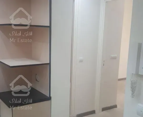 ۹۵ متر  ۸ ساله شهران کم واحد سالن پرده خور