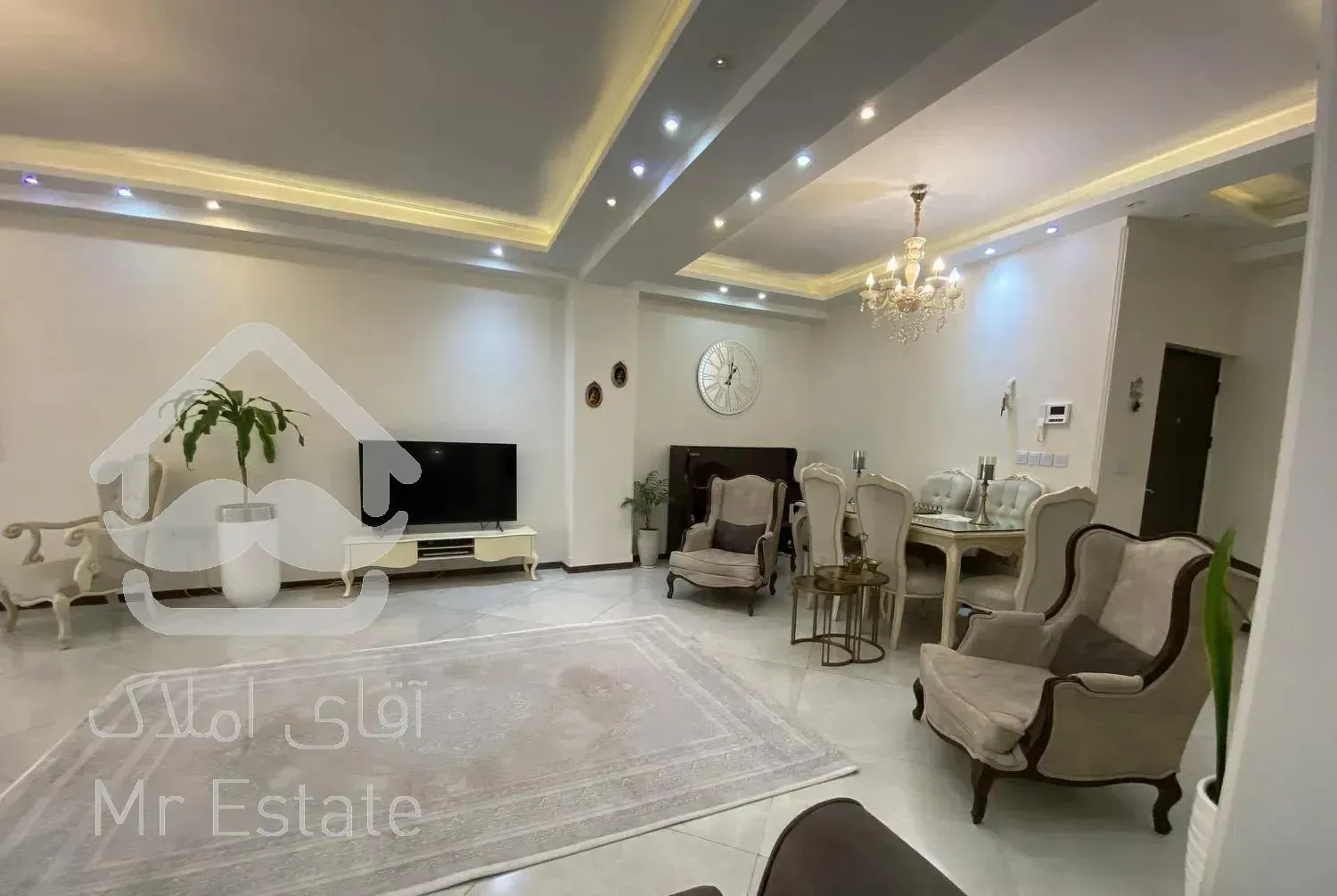 135 متر 3خواب  سند تک برگ ولیعصر ورداورد روبه کوه