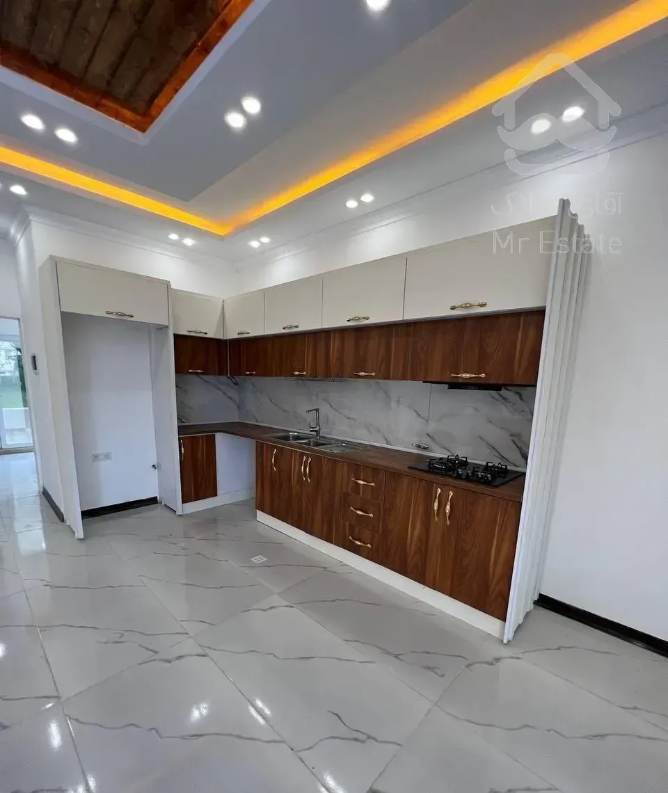 ویلا باغچه ۱۶۰ متر شهرکی سند تک برگ