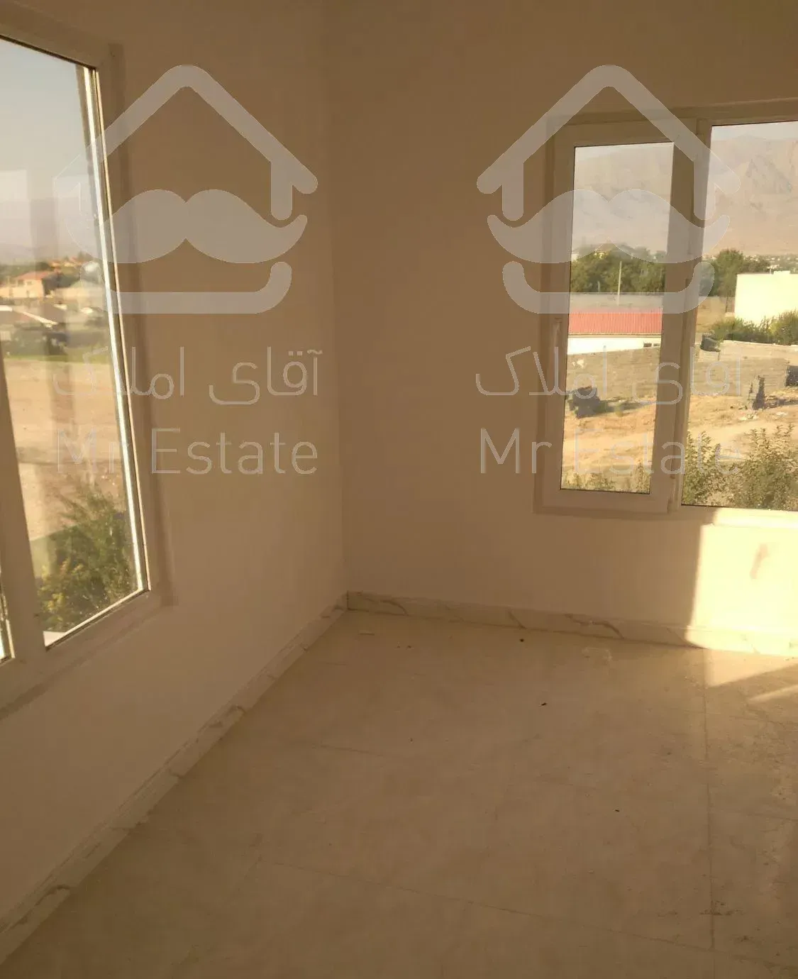 ۳۰۰مترباغچه ۱۴۰متربنادماوندفازسه آبسرد