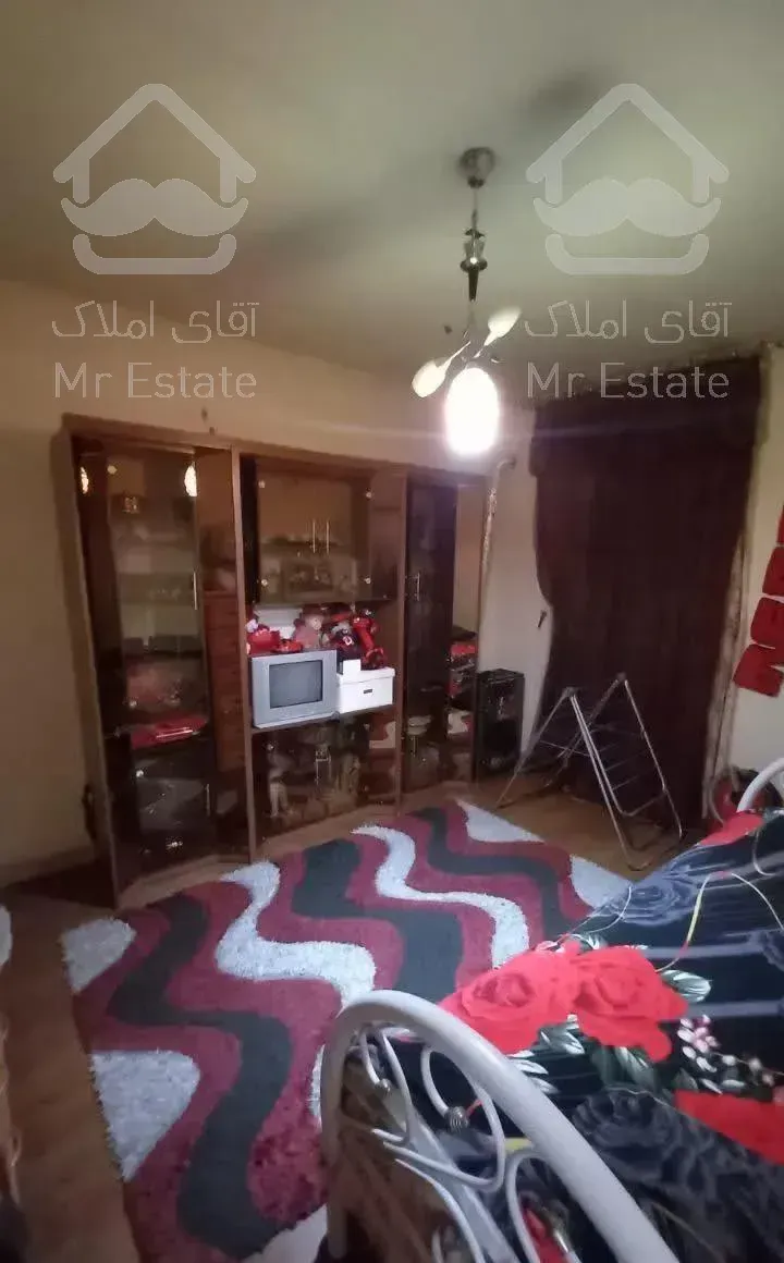 آپارتمان/ ۹۰ متری /دو خواب /پارکینگ