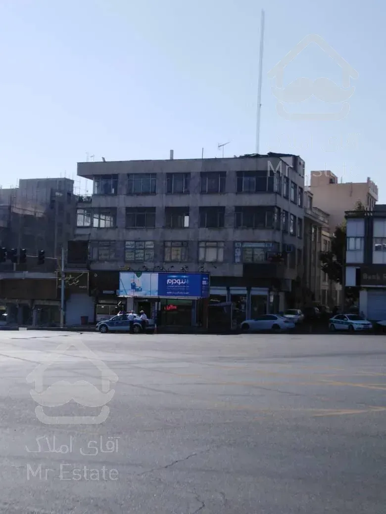 ۲۵۰ متر اداری در میدان توحید