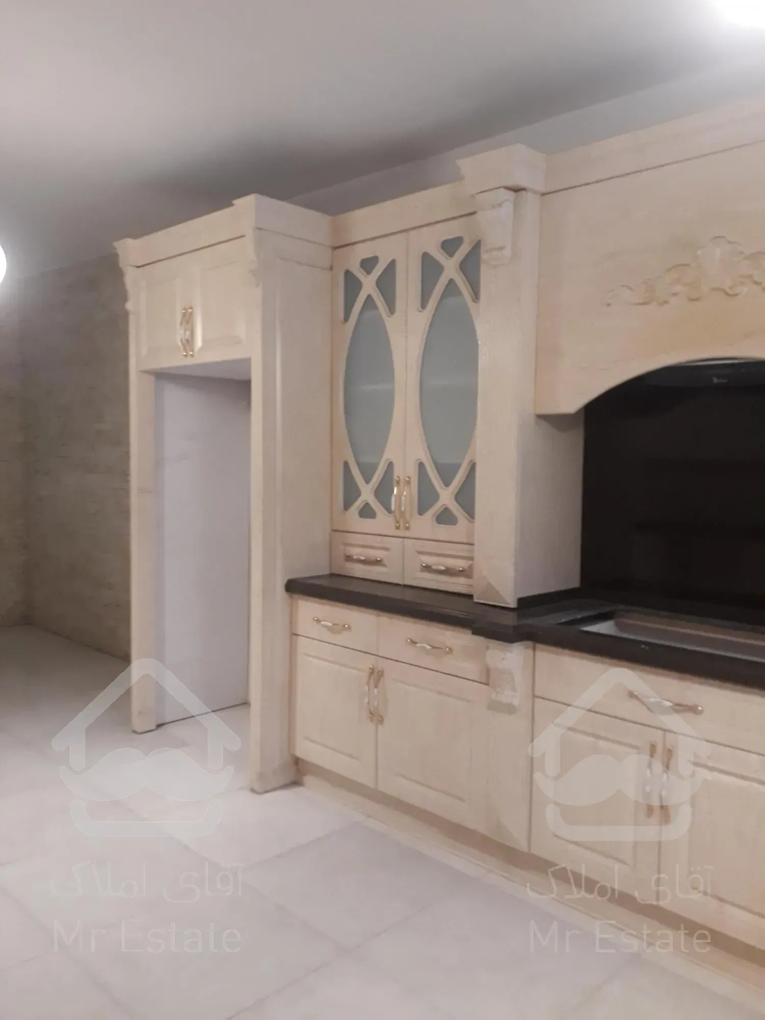 اجاره و رهن ویلا زعفرانیه 270  متر اکازيون