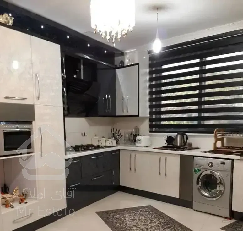 فروش ویلایی دوواحدی بادوسندشش دانگ مرکزشهر