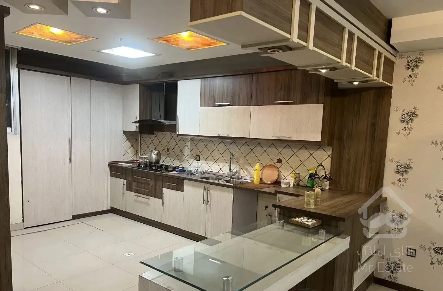 اجاره آپارتمان ۳ خوابه در بهارستان سجاد شهر