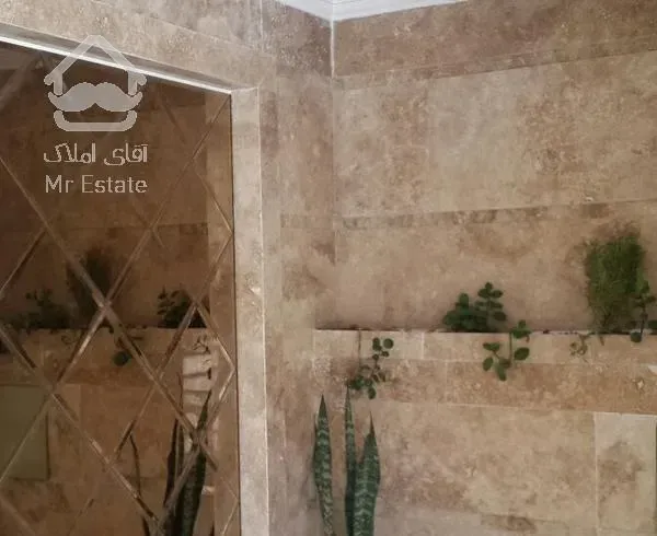 90 متری آلاله شرقی