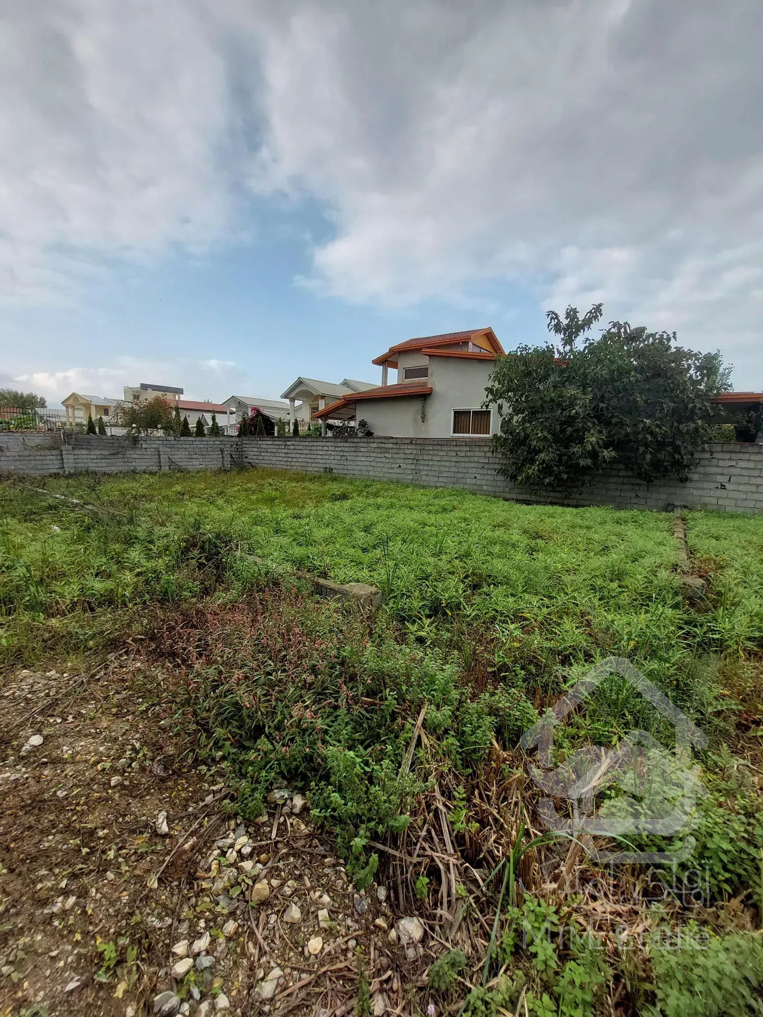 ۲۴۵متر زمین .بافت مسکونی .سند تکـــبرگ