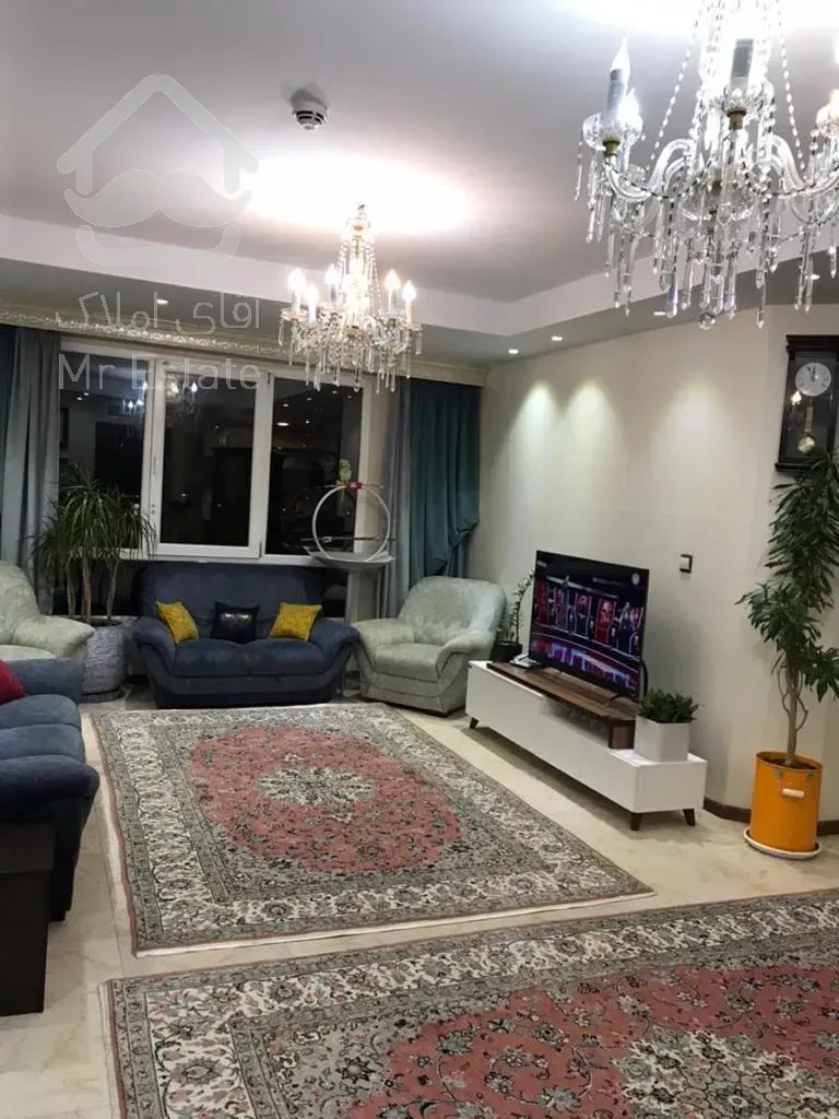 ۱۱۲ متری روبروی دریاچه برجهای آسمان