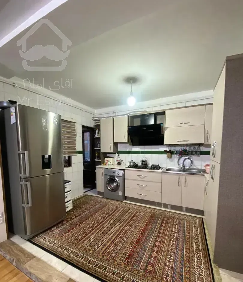 فروش فوری وزیر قیمت آپارتمان طبقه اول خ تهران