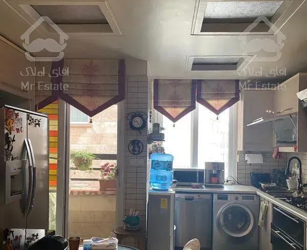 ۱۷۰متر فرمانیه غربی ۳پارکینگ فول ۷ساله