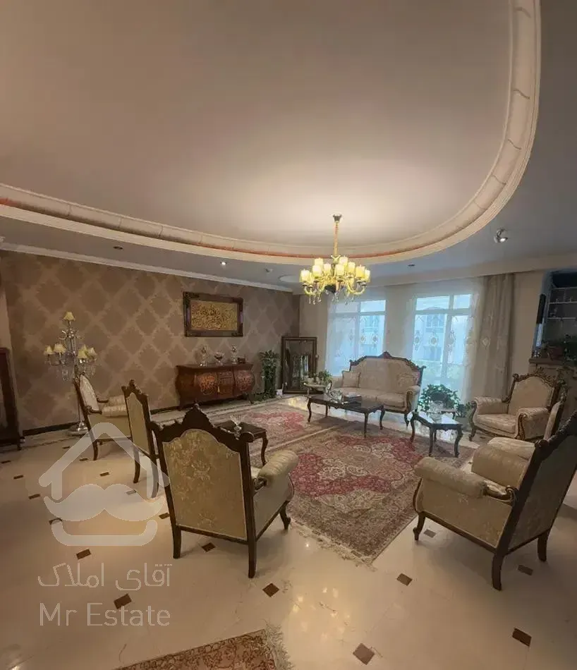 نیاوران/۲۱۵متر/۳خ/فول امکانات