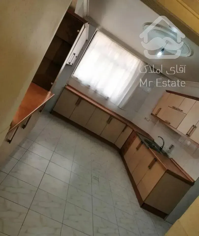 (( آپارتمان145متری ط سوم سه خواب خ زرین کوب ))