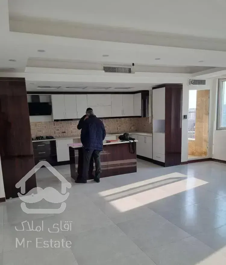 ۱۳۰متر /سالن پرده خور/ویوو باز/۳خواب