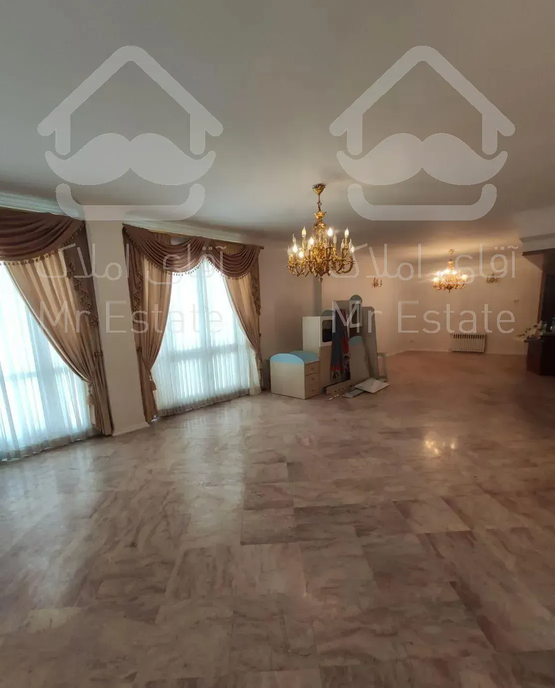 فرمانیه اندرزگو ۲۶۰ متر ۳ سه خواب  لوکیشن