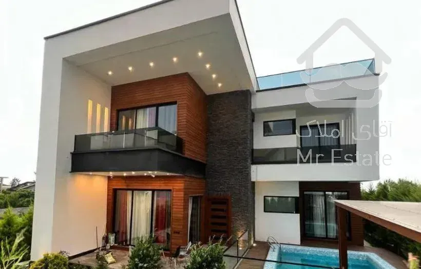 ویلا مدرن استخردار فول فرنیش سنددار در دامنه جنگل