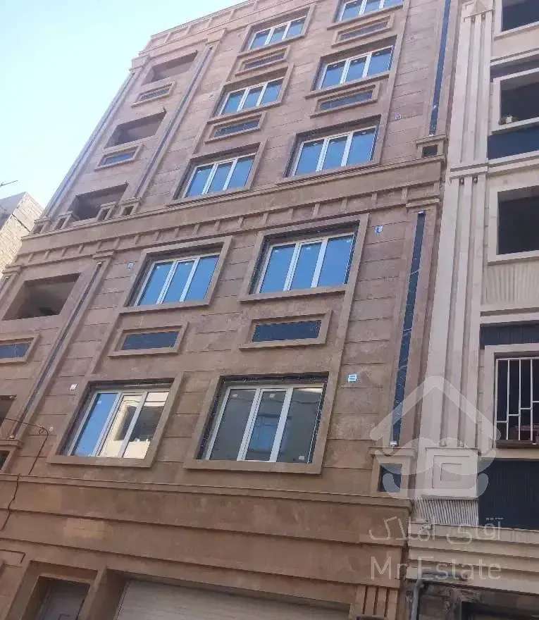 ۳۰۰ متر جنوبی  یک جا وقابل سکونت