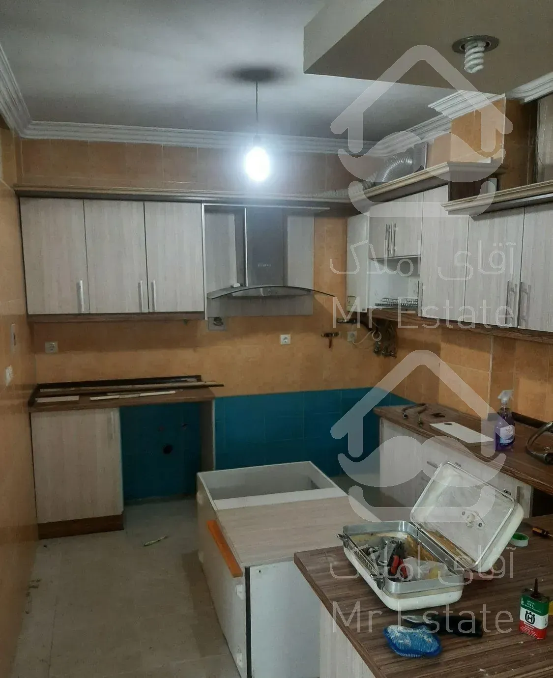 ۹۰متر دو خواب حیاط اختصاصی هشت بهشت غربی