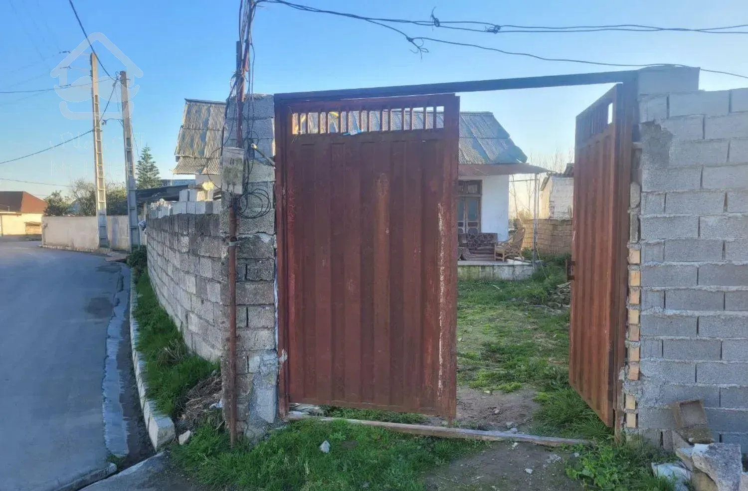 ویلا ۲۵۰متری دونبش،با بیست متربرمحدوده فریدونکنار