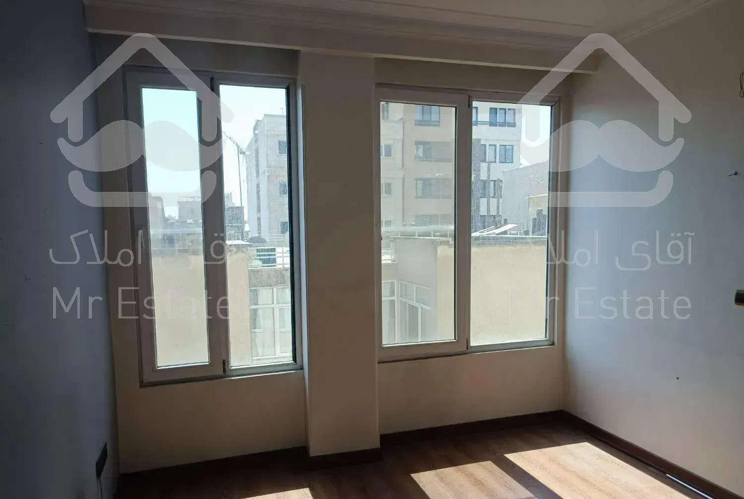 108متر.دو خواب.خ سنایی.