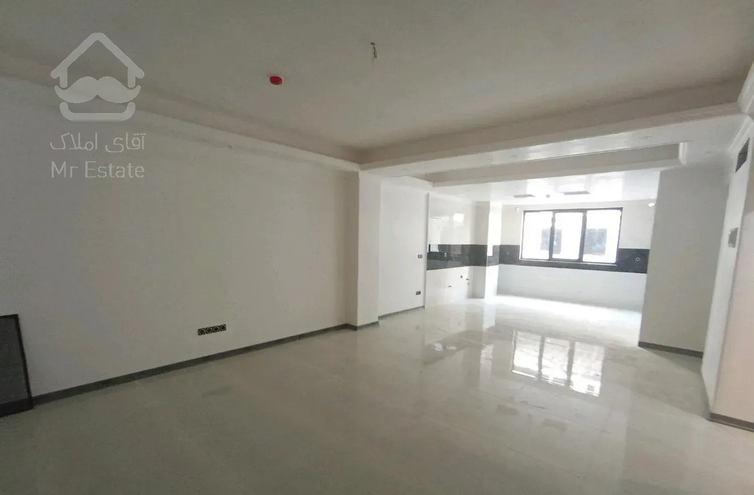 ۸۸متر تکواحد ، کلیدنخورده ، پارکینگ دار