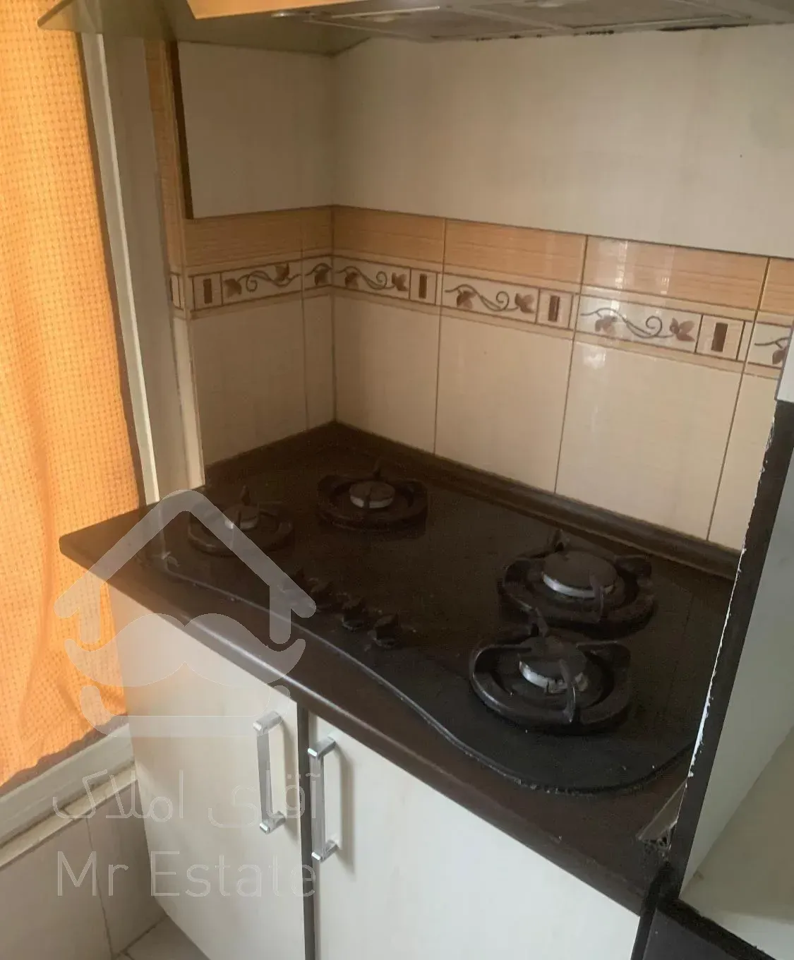 تخلیه دسترسی آسان به مترو پیروزی