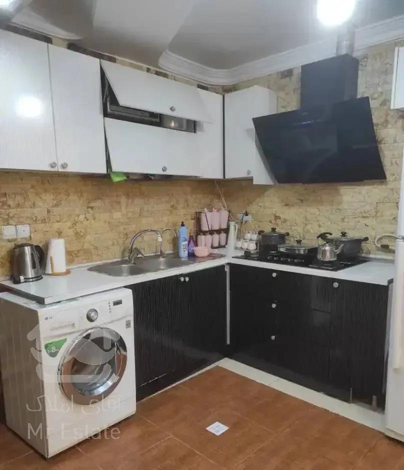 اپارتمان 78 متر / خیابان مبارزان