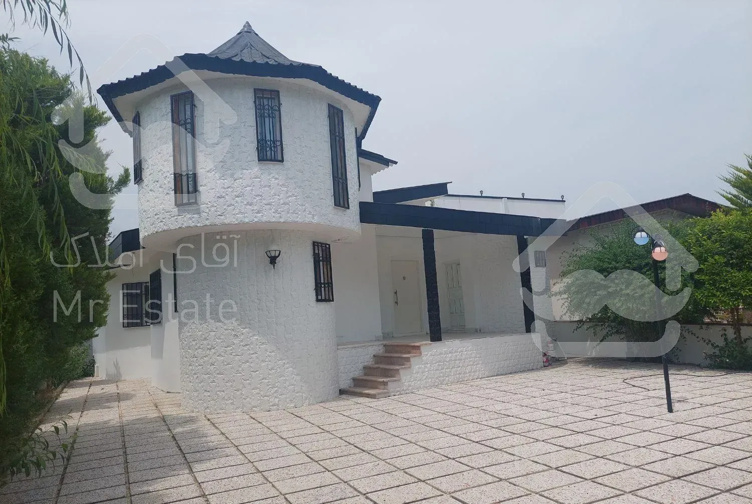 ویلا باغ ٣٥٠ متری شهرکی دوبر سند تک برگ ٣ خوابه