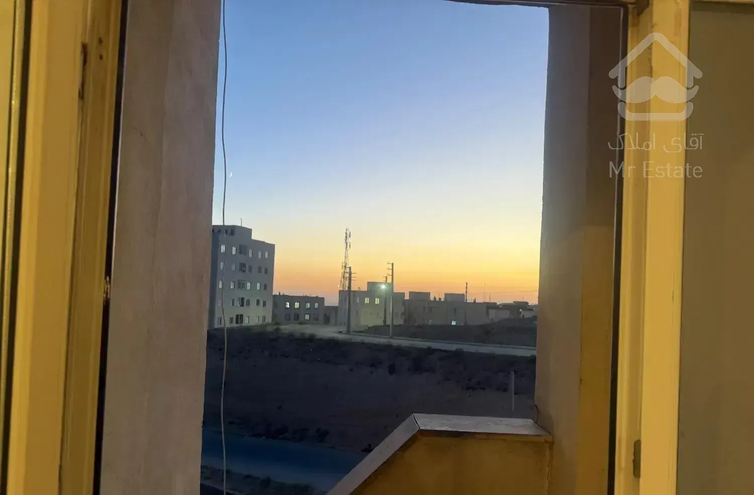 مهر ۱۰ B10طبقه آخر ویودار۲خواب نقاشی شده کف سرانیم