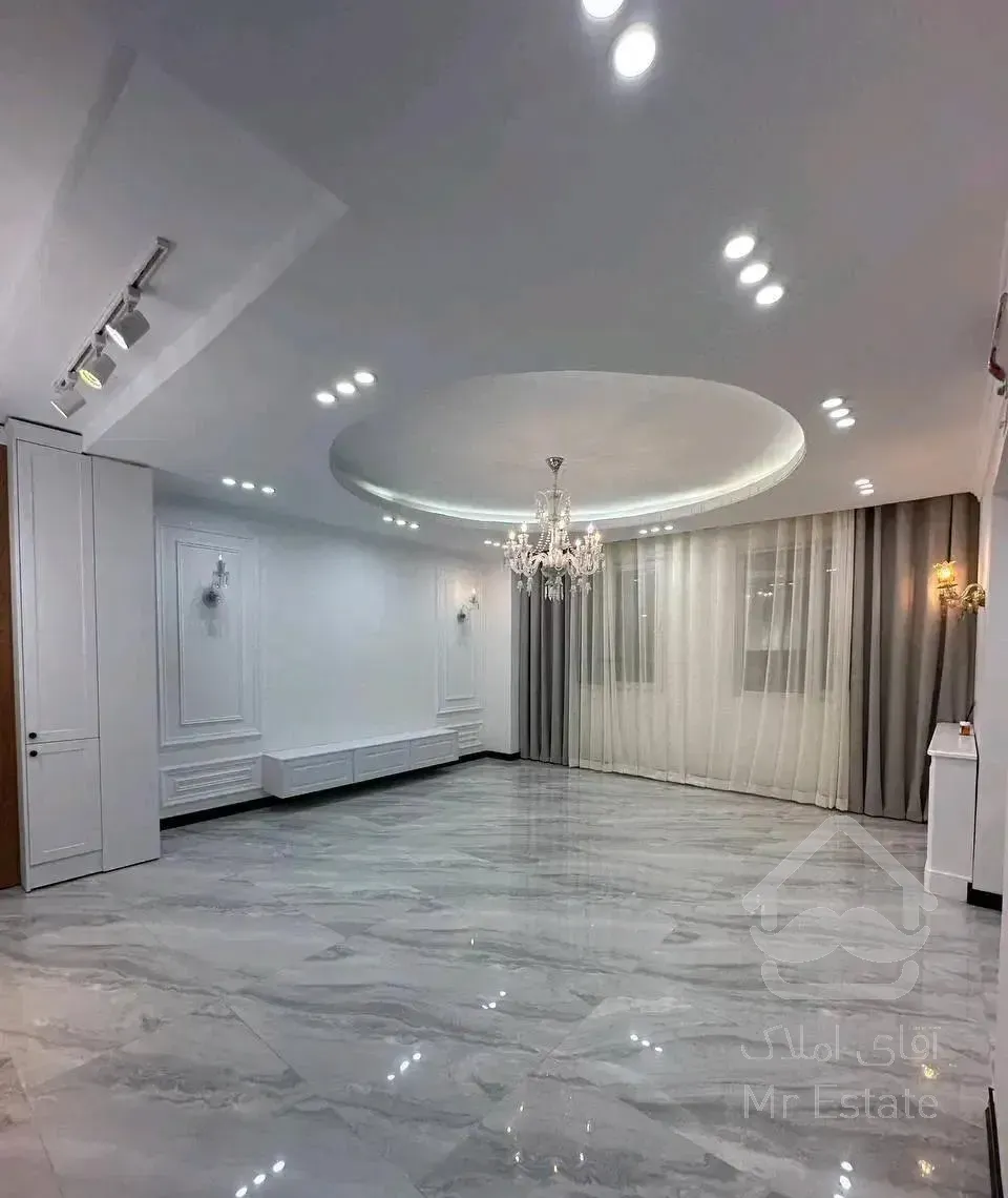 67متر 2خواب سندتکبرگ پارکینگ دیزاین شده