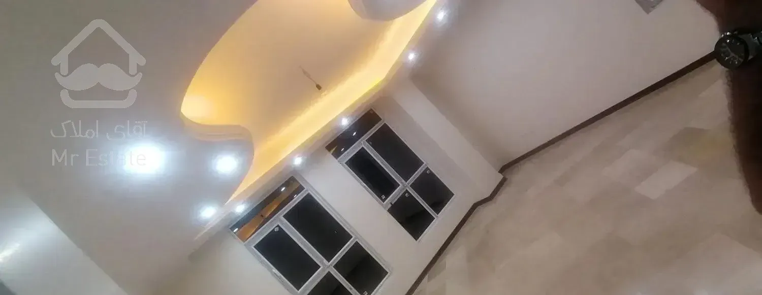 ۸۳متری/سالن پرده خور/طرشت