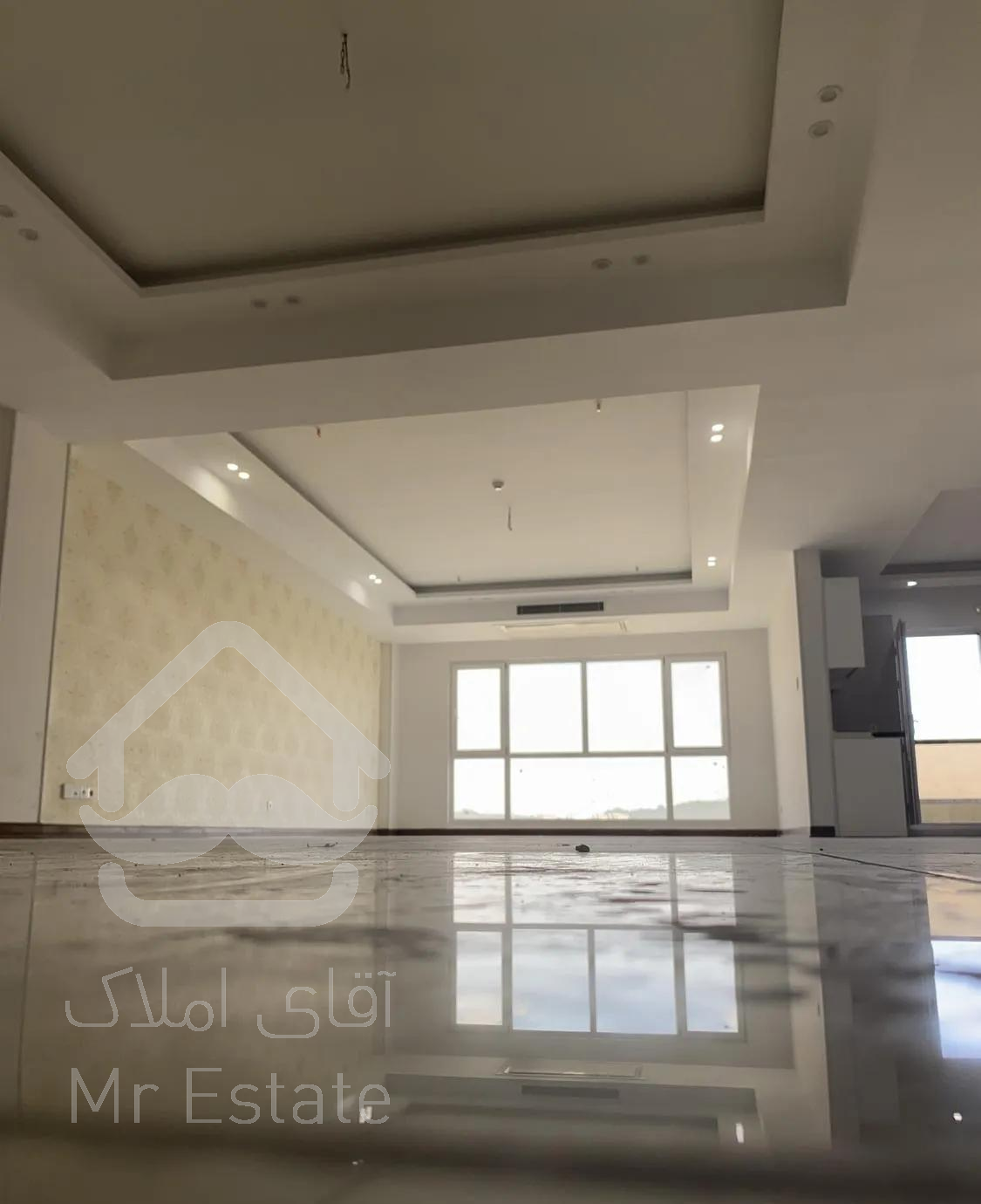 ۱۸۵متر/۳خواب/فستیوال تمامی برند های روز دنیا