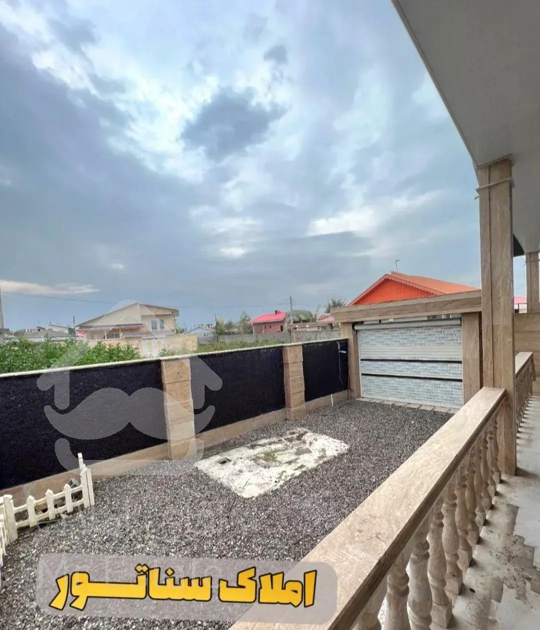 * سناتـور * خانه ویلایی 170متری ۲خوابه نزدیک شهر