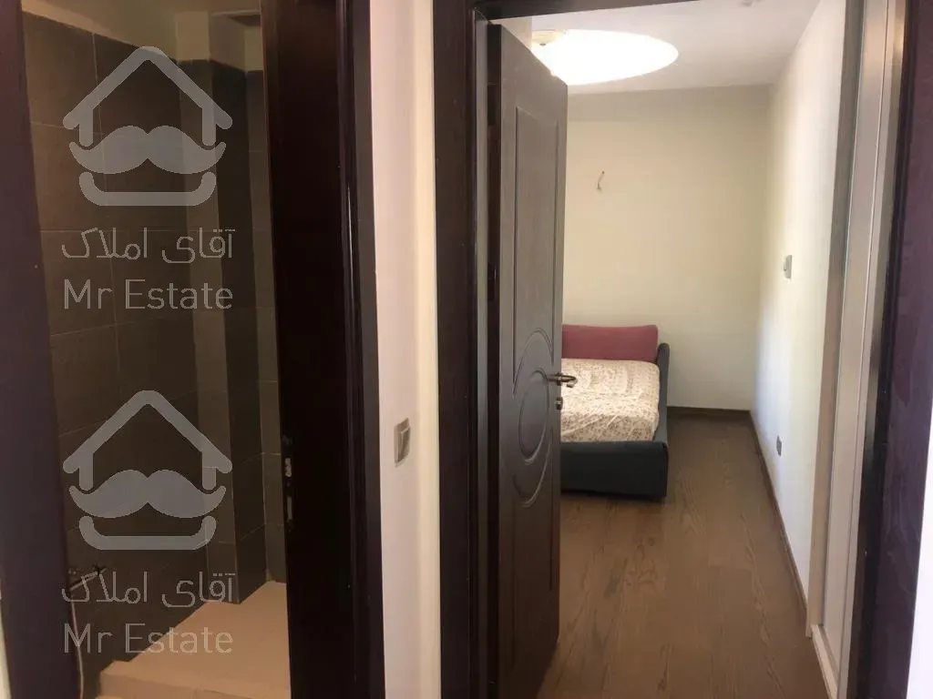 ۳۰۰ متر لوکس نیاوران