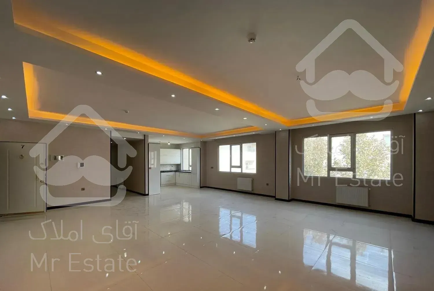 آپارتمان / ۱۴۳ متری / سه خواب / فاز یک مهرشهر