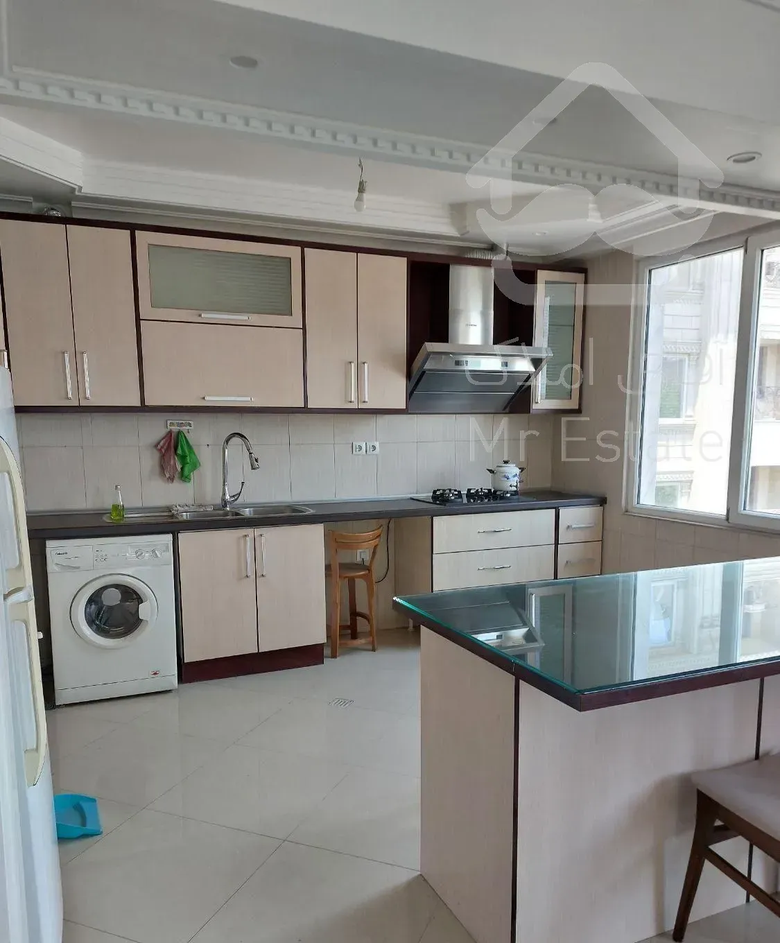 آپارتمان 125 متری دوخواب امیرآباد شمالی - ۱۰ساله