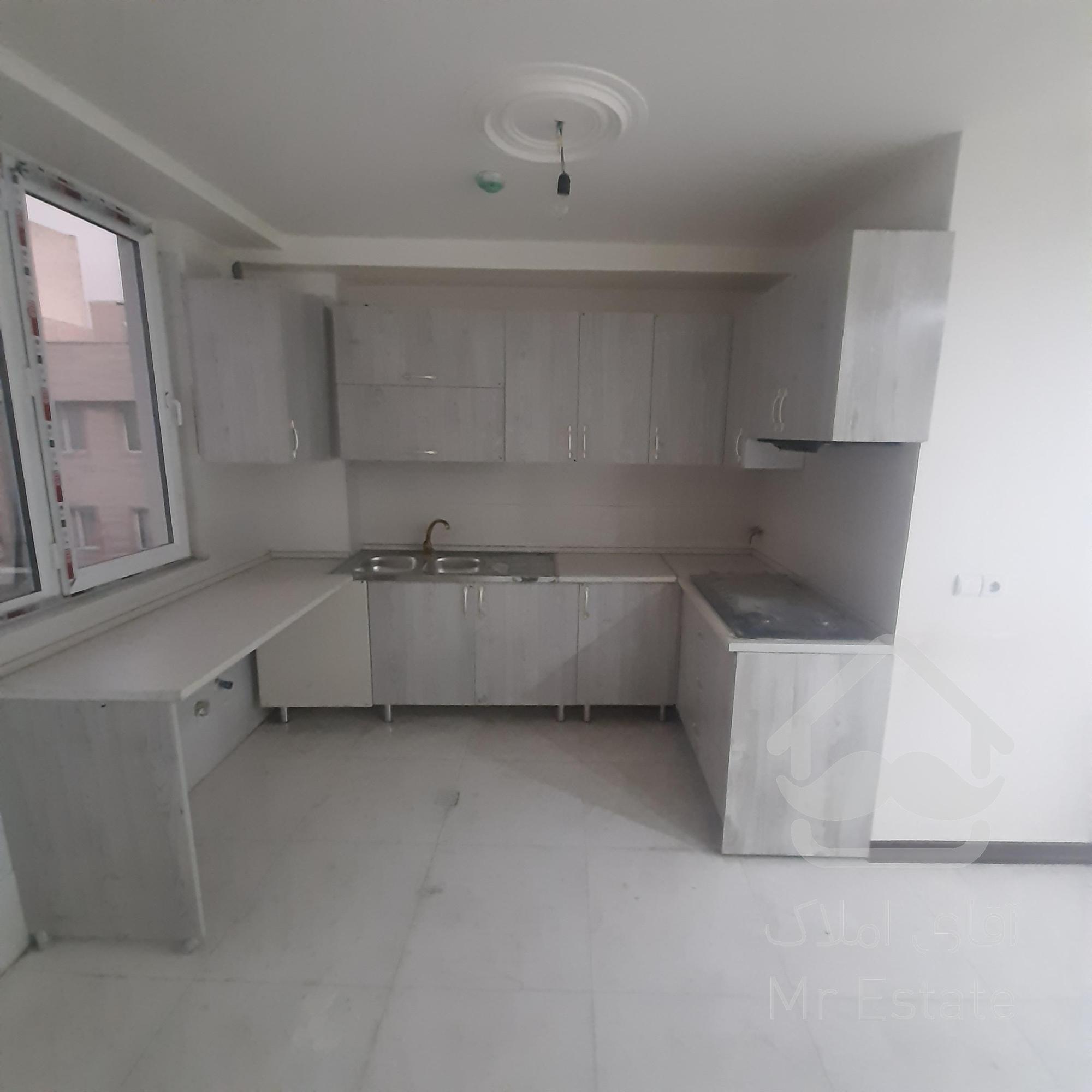 ۴۱متر طبقه دوم، با آسانسور/ طوس